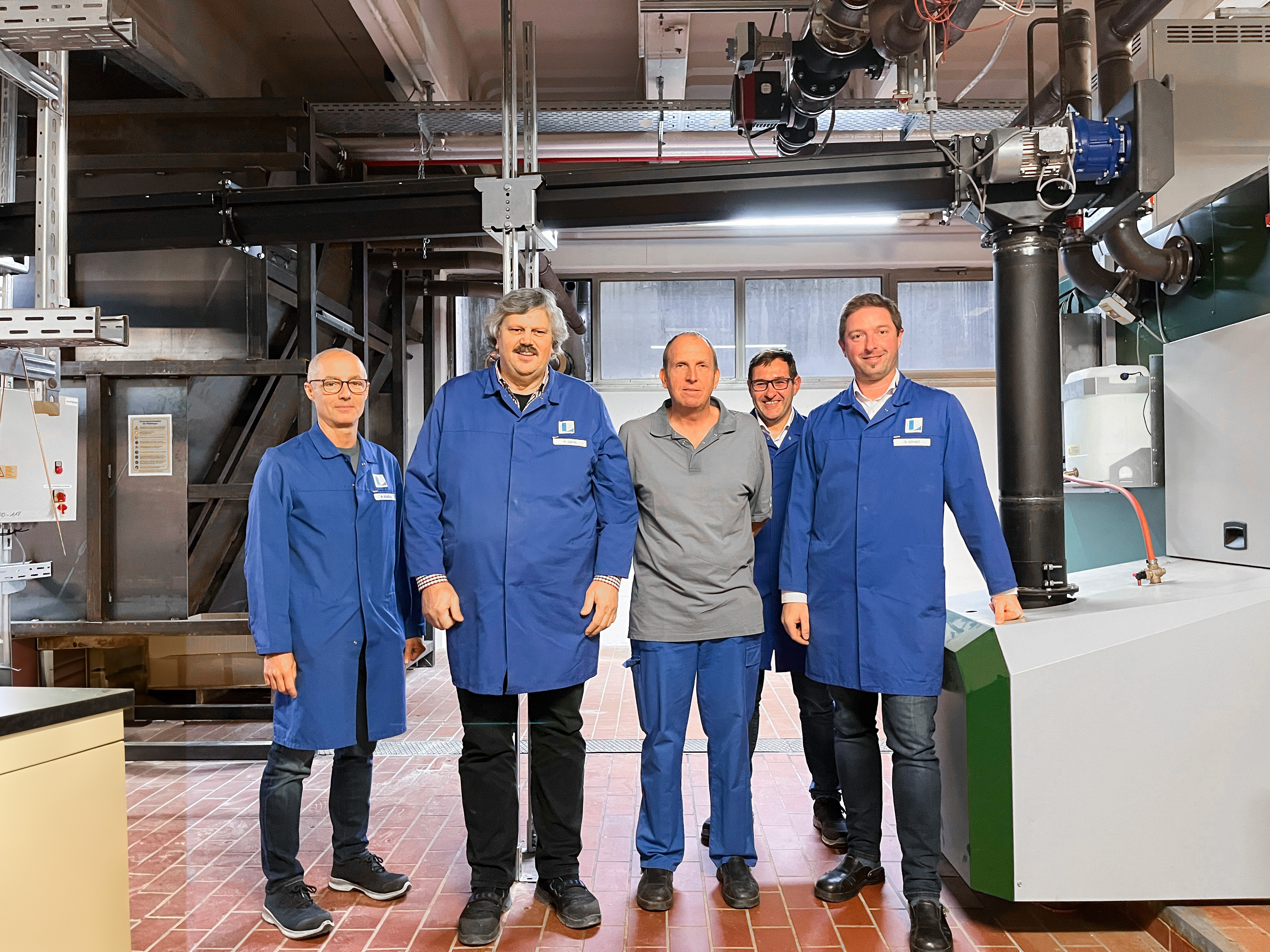 Nachhaltige WÃ¤rmeversorgung: Biomasse-Kessel mit hoher Leistung im Einsatz