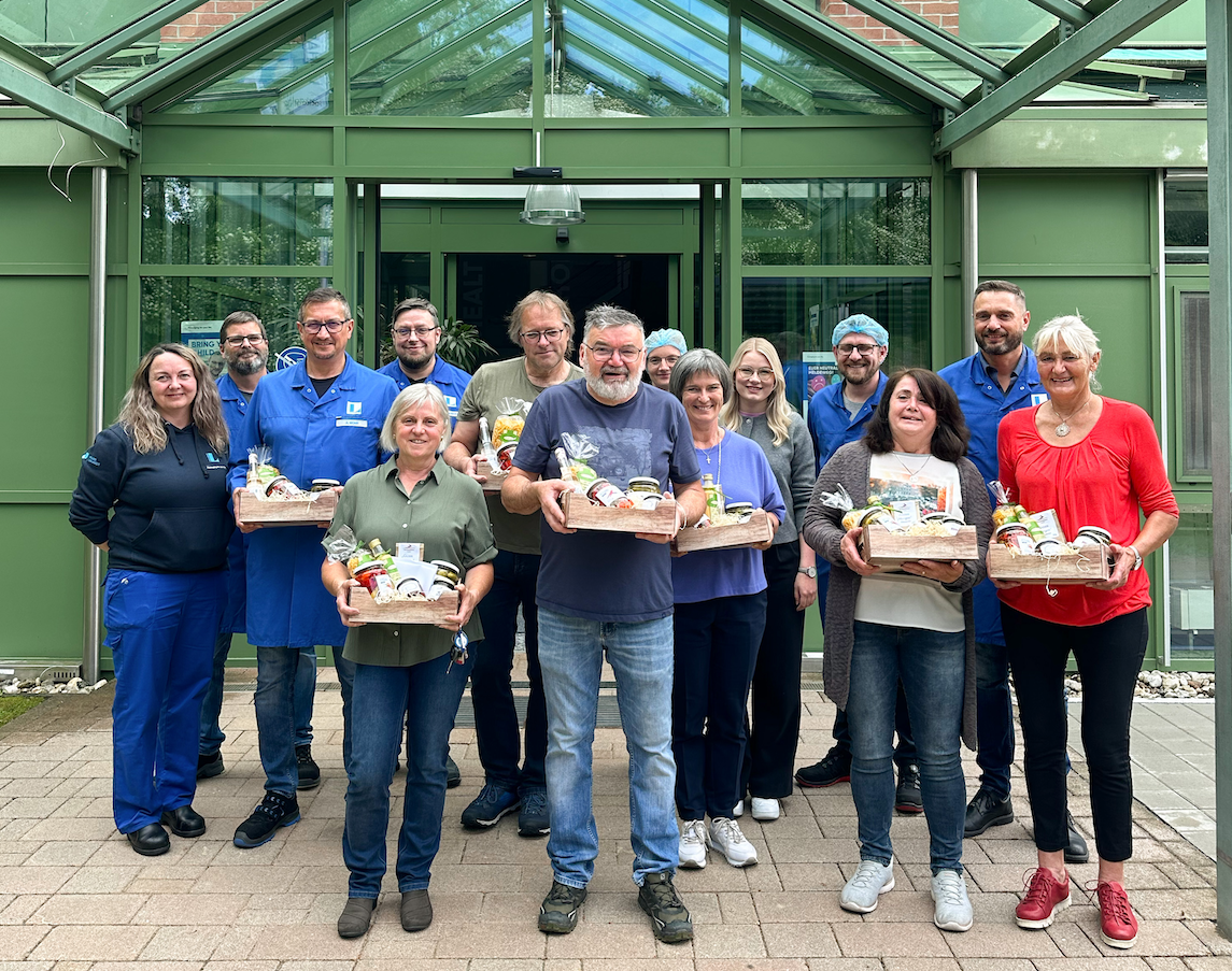 Herzlichen GlÃ¼ckwunsch und vielen Dank fÃ¼r die Treue!