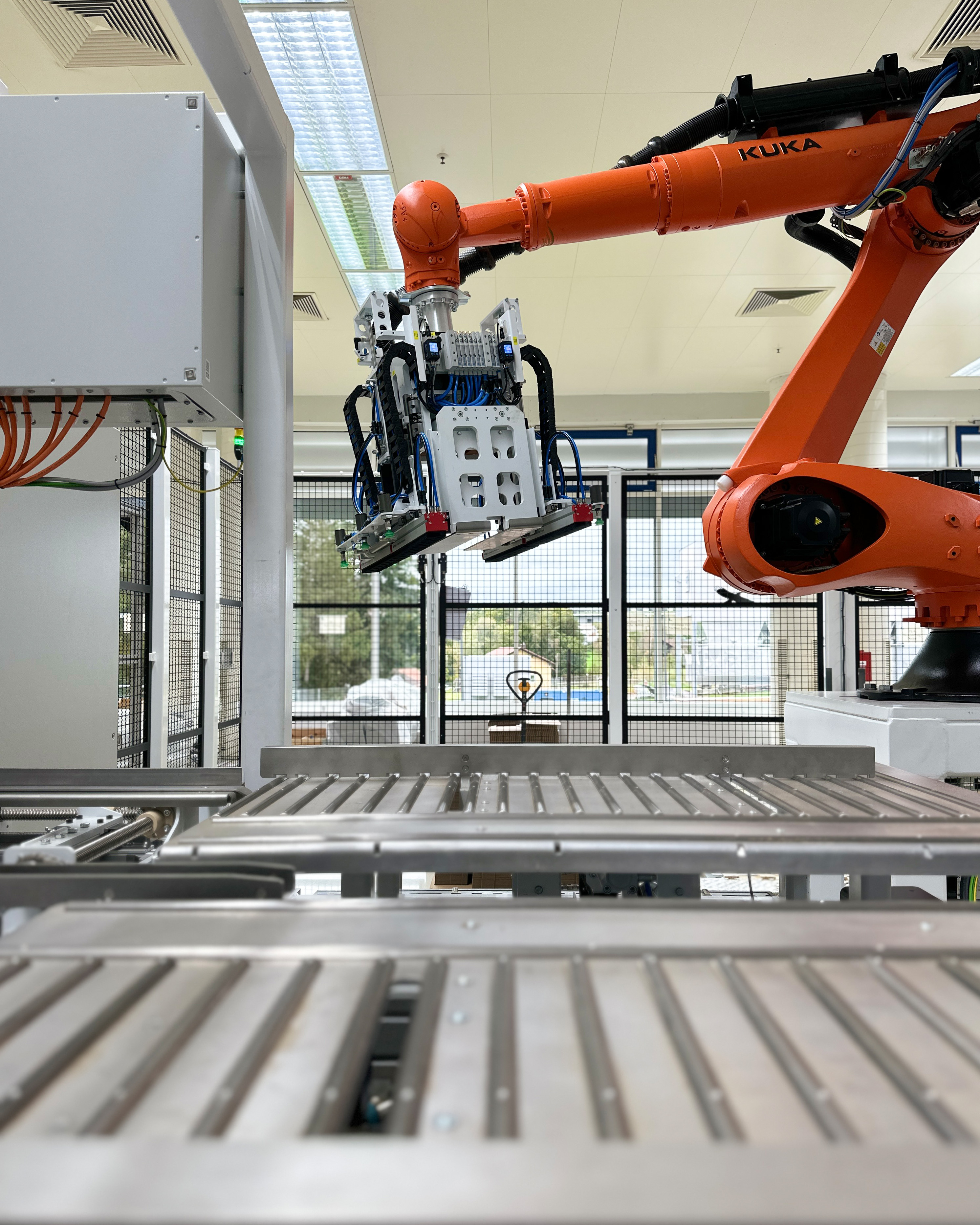 Riesiger technischer Fortschritt: Automatische Verpackung von Tuben