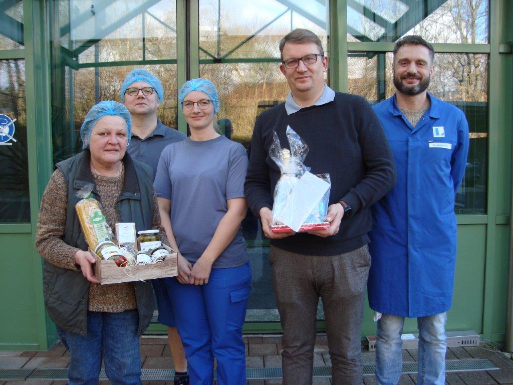 Herzlichen GlÃ¼ckwunsch und vielen Dank fÃ¼r die Treue!